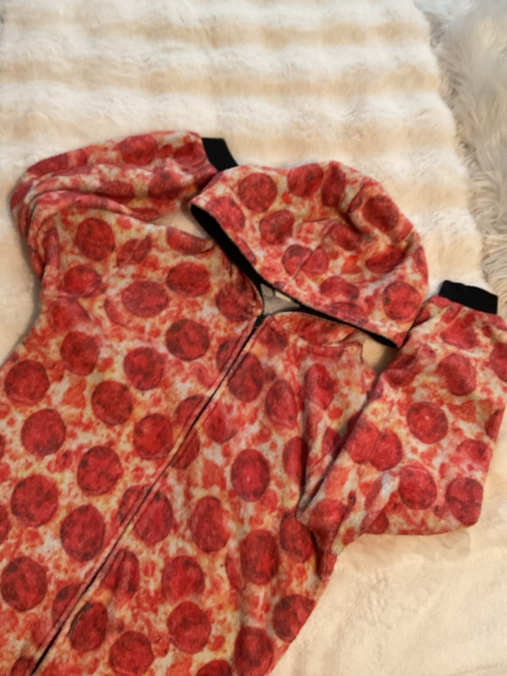 The Children's Place Pepperoni Pizza-Print Zip Hoodie Pajamas- L 10/12